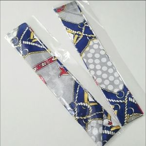 ⤵️⤵️2pc Blue Polka Dot Design Satin Scarves